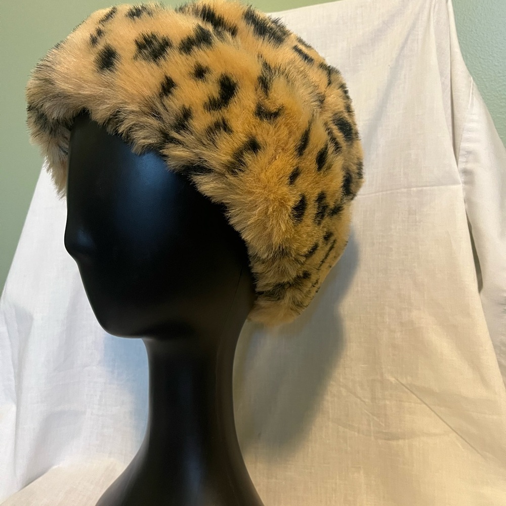 Leopard Print Faux Fur Hat